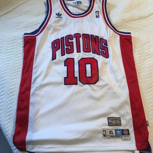 Sold 12/21 Classic DetPistons Dennis Rodman